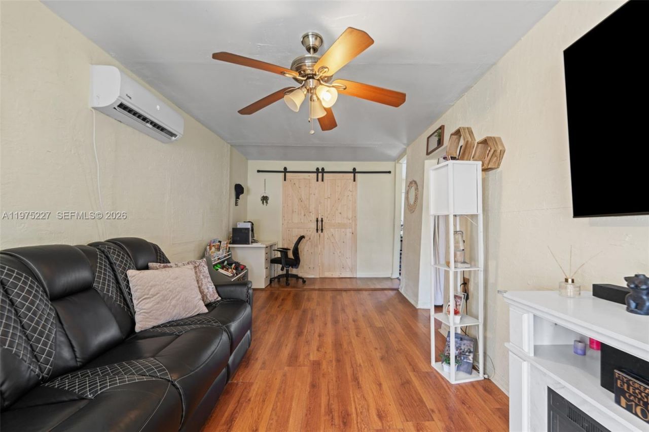 3143 NW 59th St , Miami, FL 33142 Photo