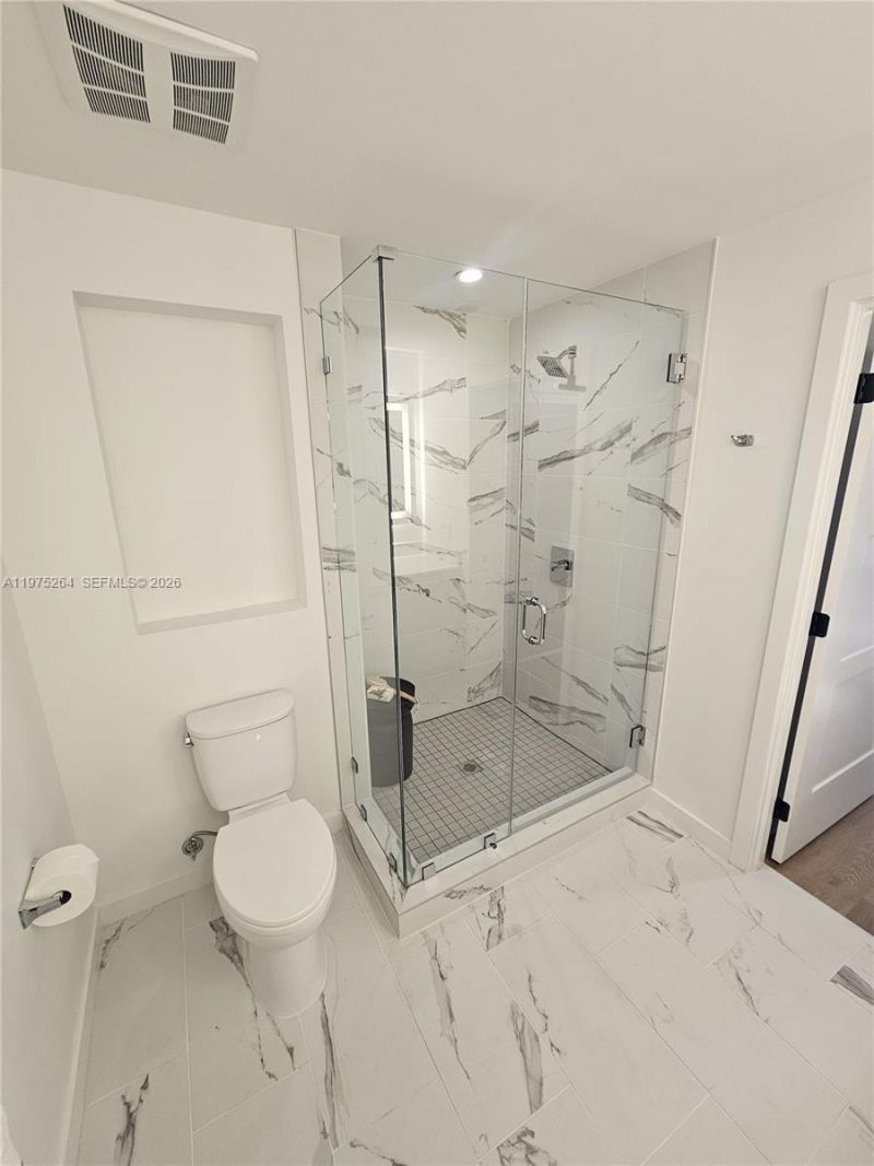 1650 NE 124th St, Unit 701, North Miami, FL 33181 Photo