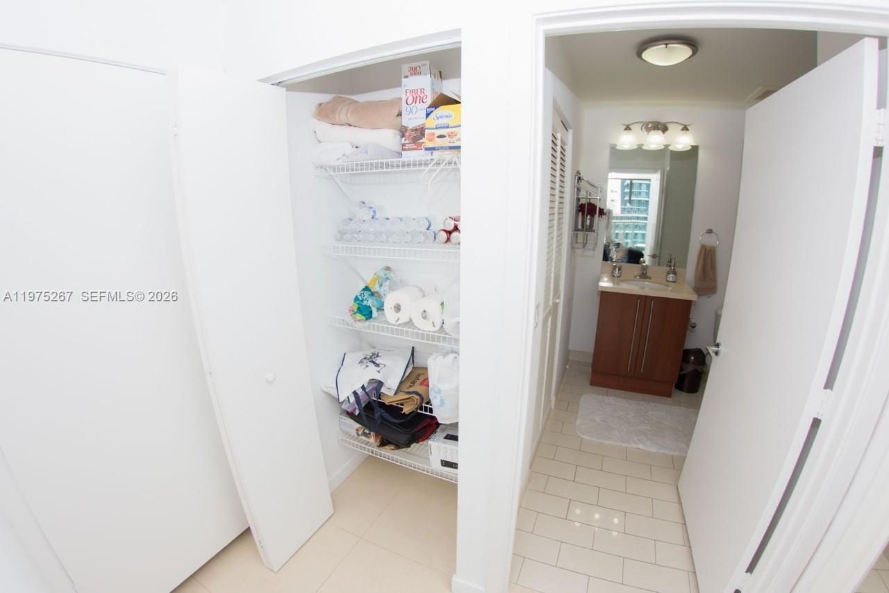 79 SW 12th St , Unit 2904-S, Miami, FL 33130 Photo