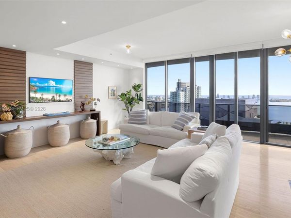 1000 Brickell Plaza, Unit PH5403, Miami, FL 33131