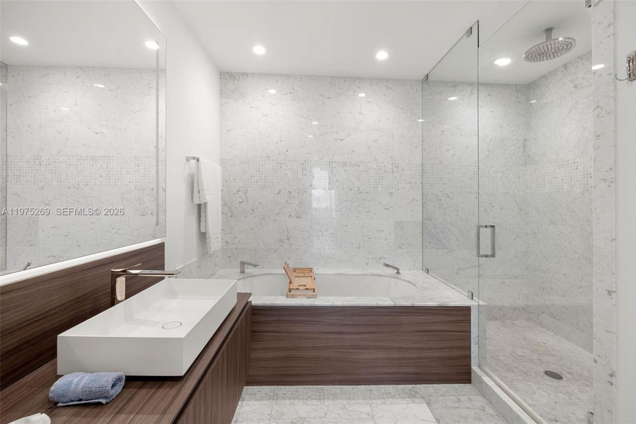 1000 Brickell Plaza, Unit PH5403, Miami, FL 33131 Photo