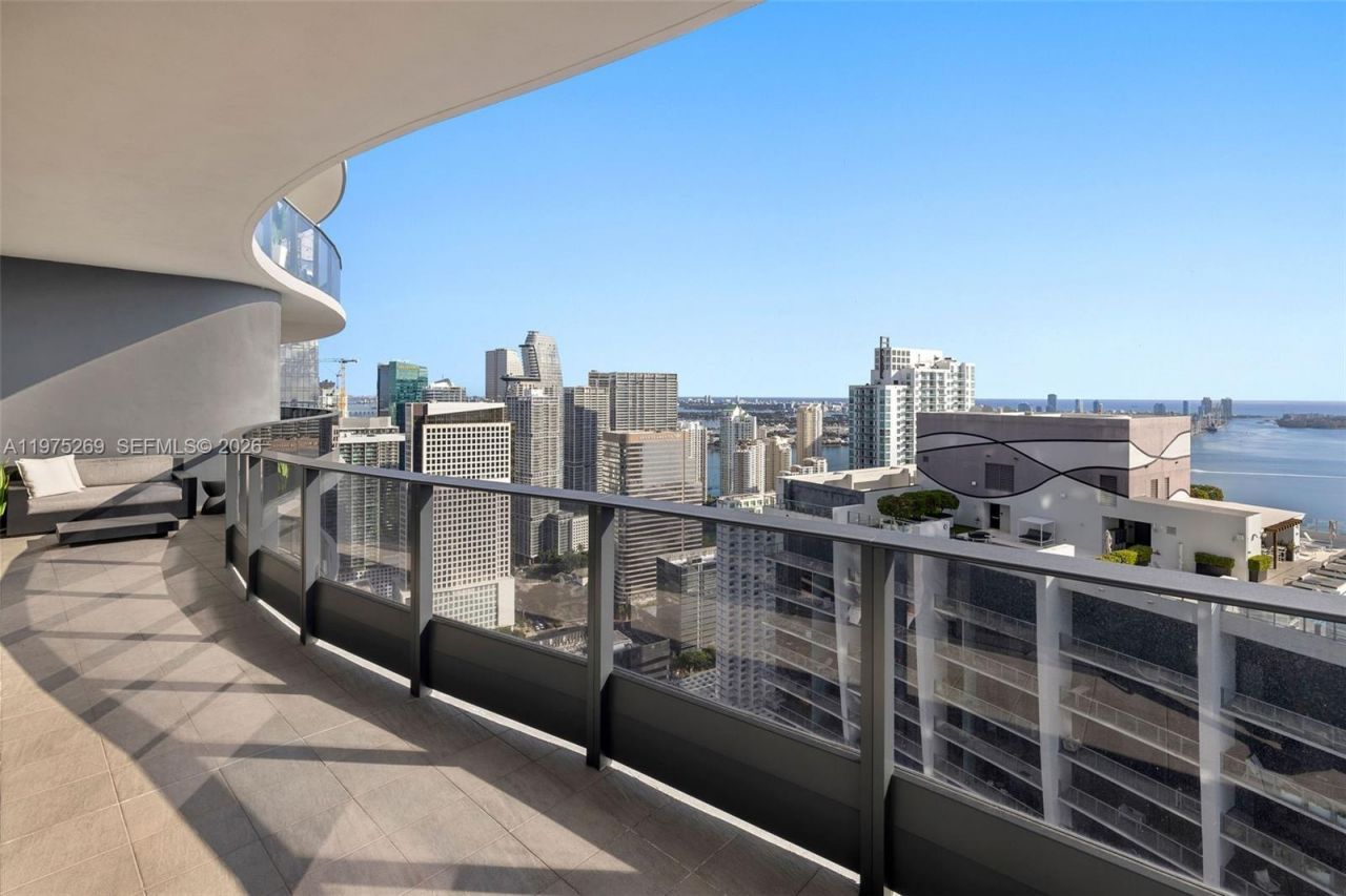 1000 Brickell Plaza, Unit PH5403, Miami, FL 33131 Photo