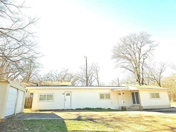 474 Preston Shores Drive, Pottsboro, TX 75076