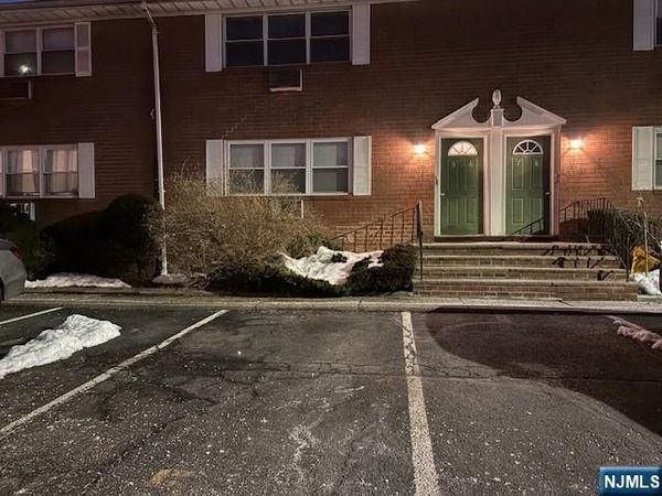 1 Dahnerts Park Park 19, GARFIELD, NJ 07026