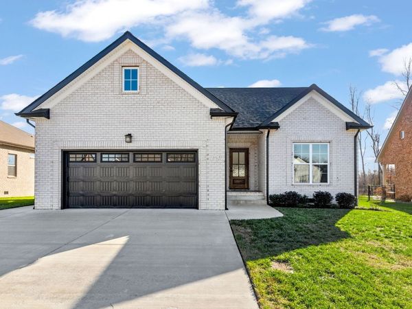 824 Brown Swiss Ct , Clarksville, TN 37043