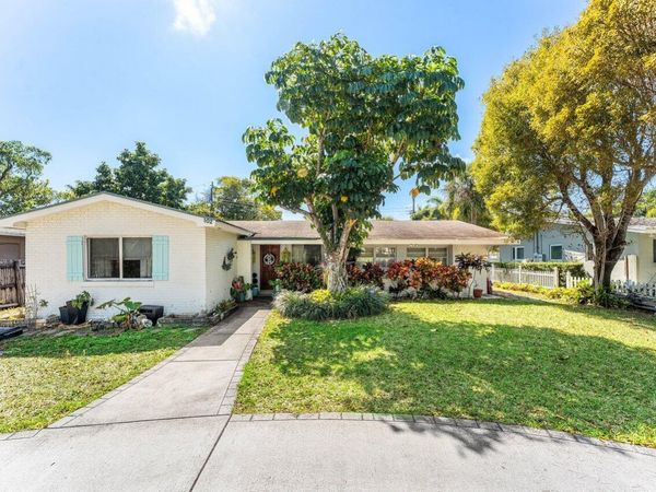 102 NE 22nd Street, Delray Beach, FL 33444
