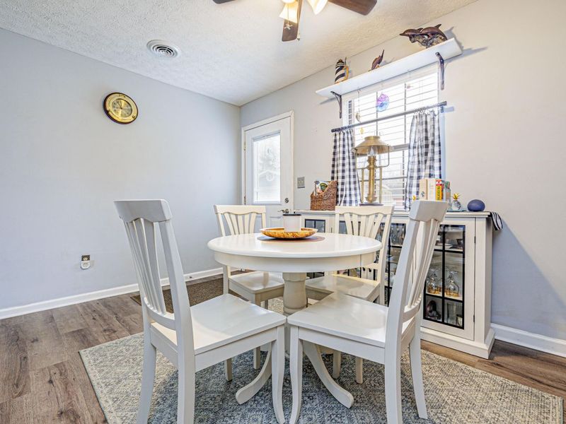 218 Warren Avenue, Unit Unit #8, Russells Point, OH 43348 Photo 12