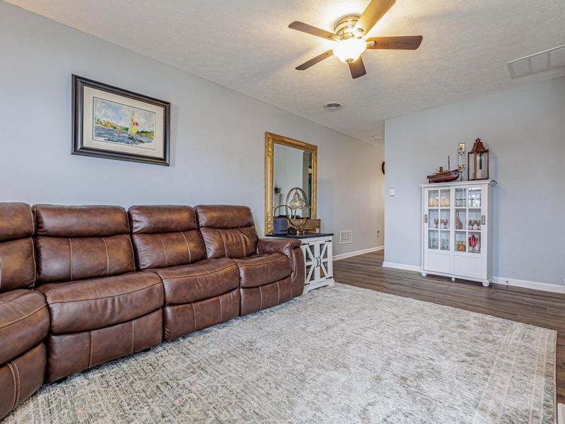 218 Warren Avenue, Unit Unit #8, Russells Point, OH 43348 Photo 22