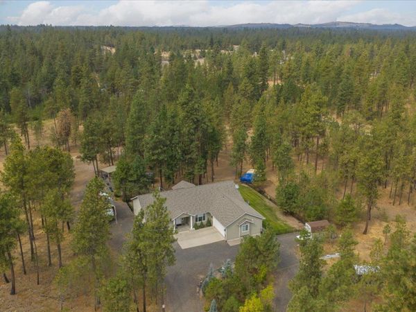 18206 S Hanson Pond Ln, Cheney, WA 99004