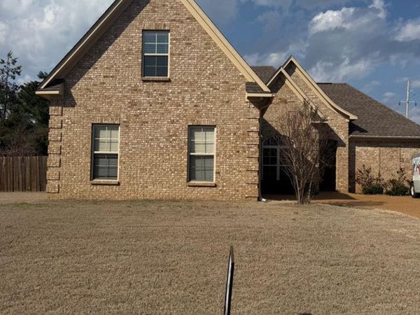 1229 Westbrook Dr., Oxford, MS 38655