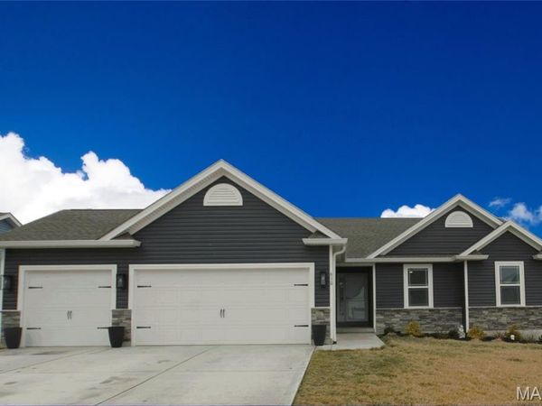 610 Schapers Court , Moscow Mills, MO 63362