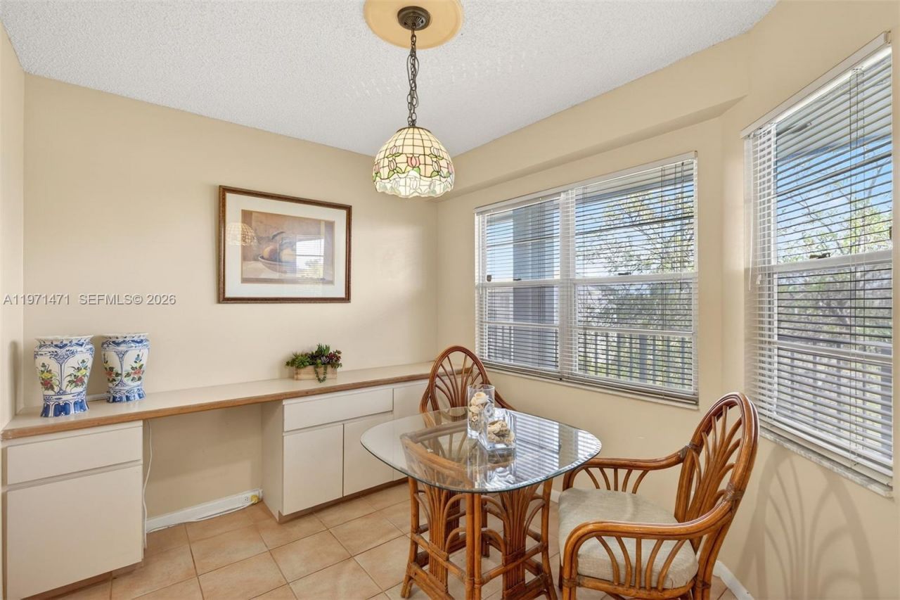 900 SW 125th Way, Unit 409R, Pembroke Pines, FL 33027 Photo