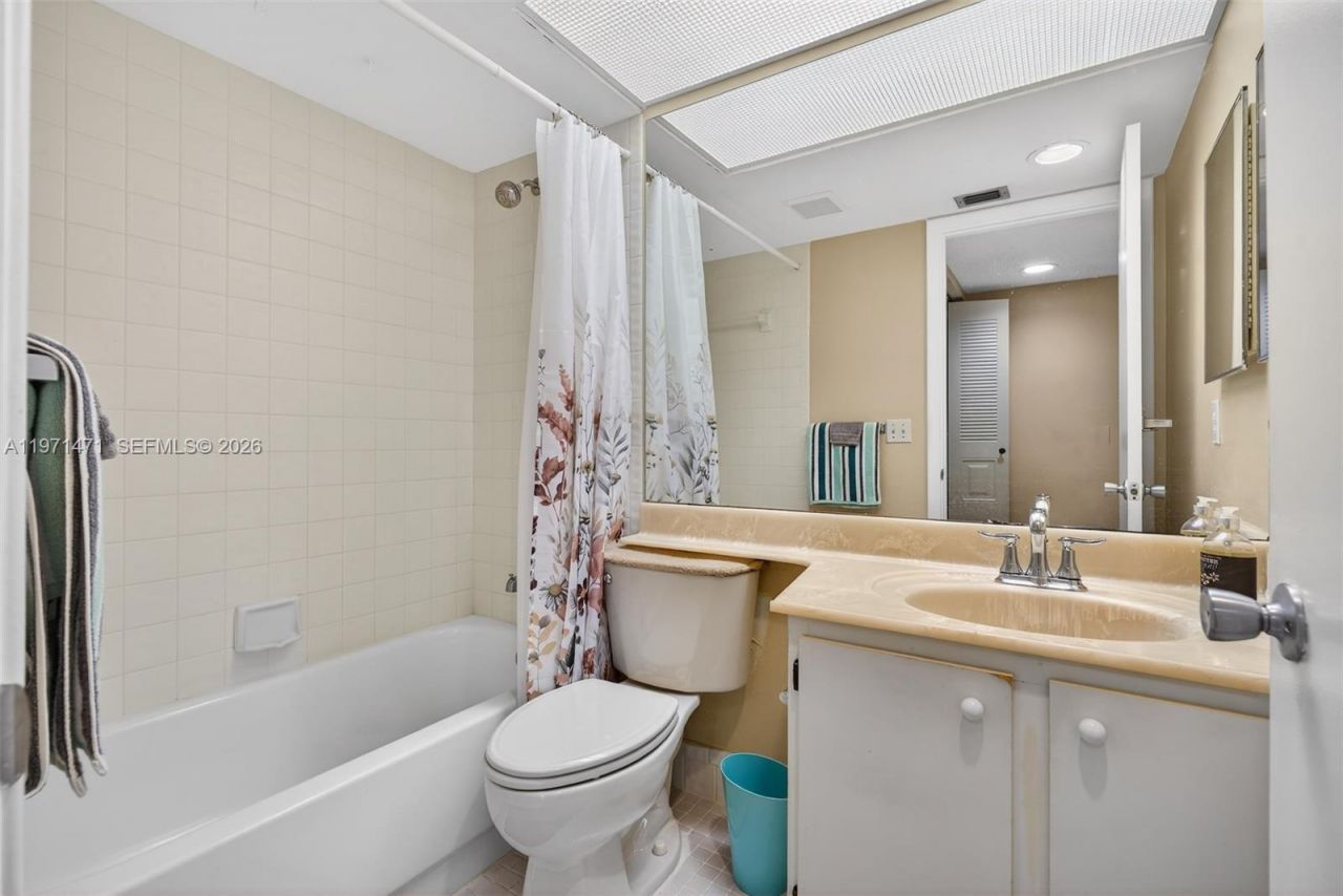 900 SW 125th Way, Unit 409R, Pembroke Pines, FL 33027 Photo