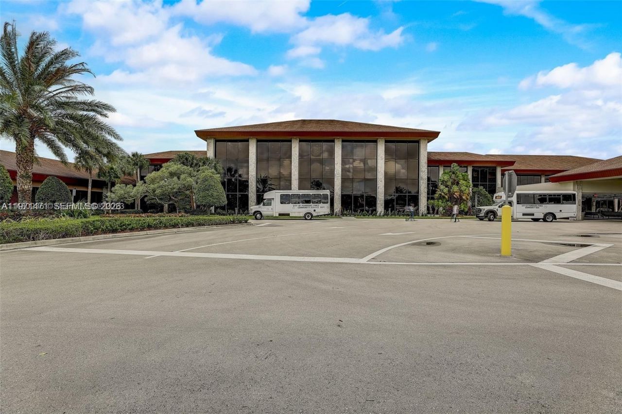 900 SW 125th Way, Unit 409R, Pembroke Pines, FL 33027 Photo