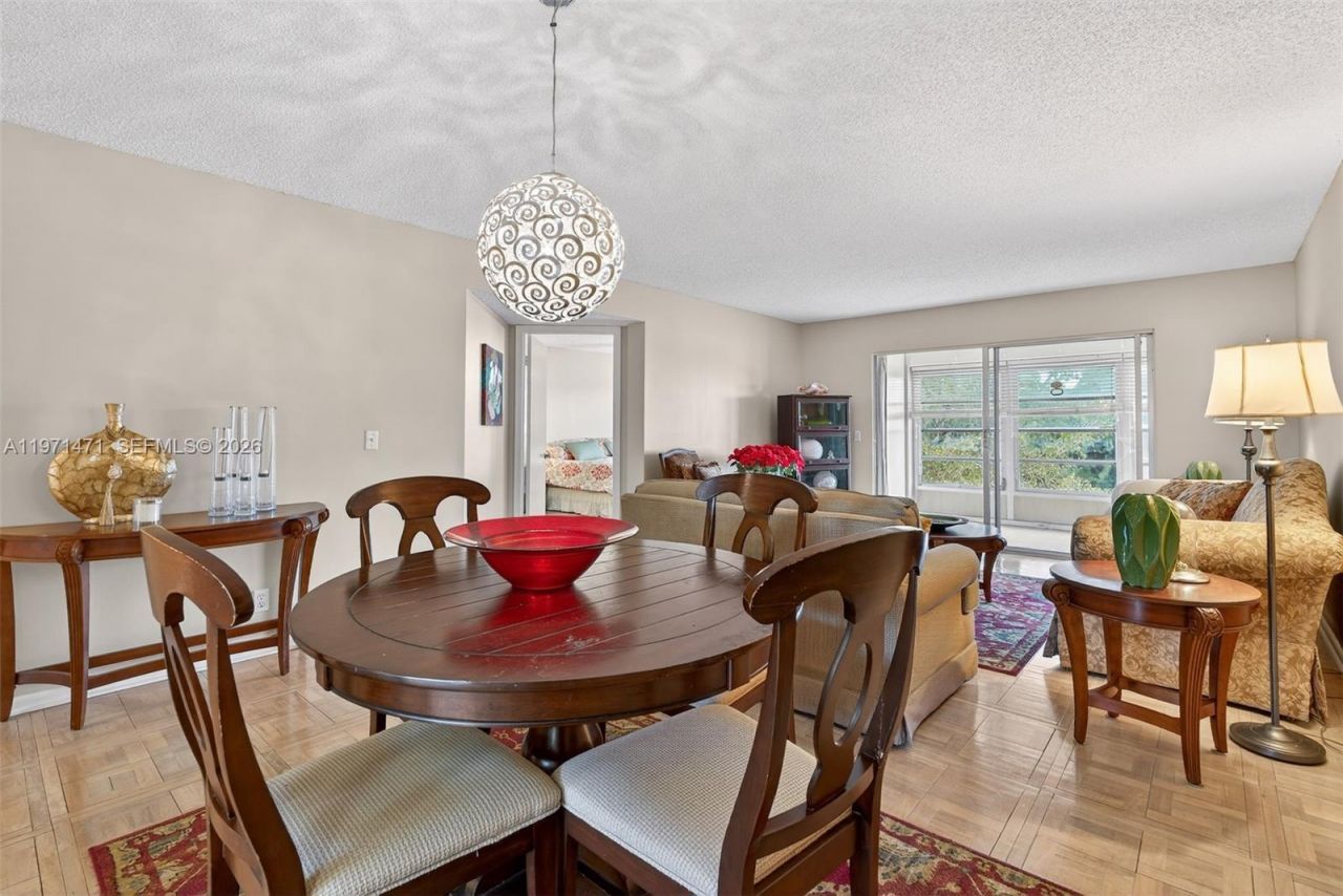 900 SW 125th Way, Unit 409R, Pembroke Pines, FL 33027 Photo