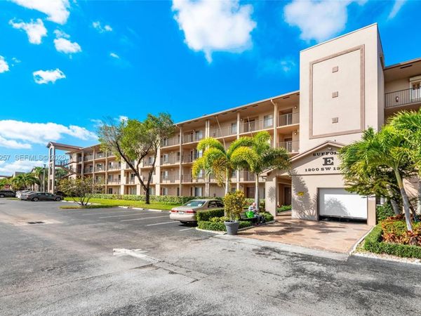 1200 SW 137th Ave, Unit 402E, Pembroke Pines, FL 33027