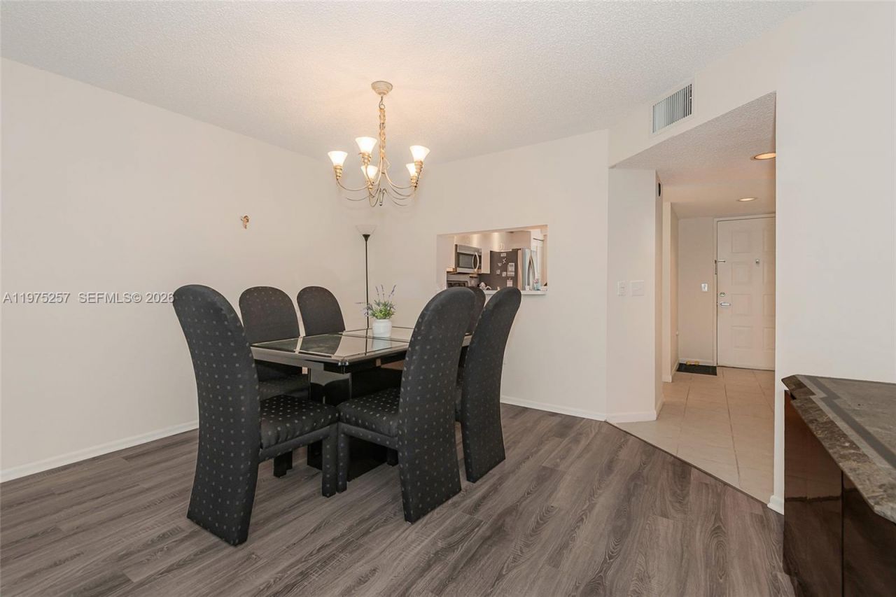 1200 SW 137th Ave, Unit 402E, Pembroke Pines, FL 33027 Photo