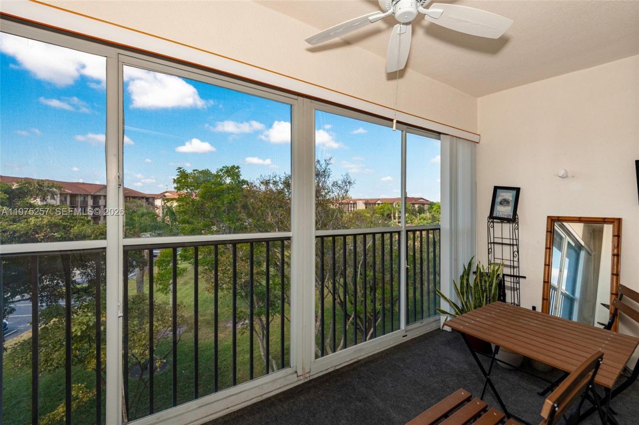 1200 SW 137th Ave, Unit 402E, Pembroke Pines, FL 33027 Photo