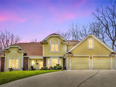 9805 NW 73rd Terrace, Weatherby Lake, MO 64152