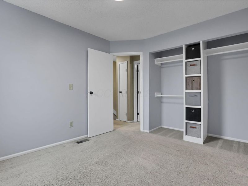 5082 Springdale Boulevard, Unit 31E, Hilliard, OH 43026 Photo 19