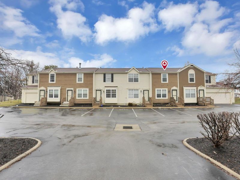 5082 Springdale Boulevard, Unit 31E, Hilliard, OH 43026 Photo 2