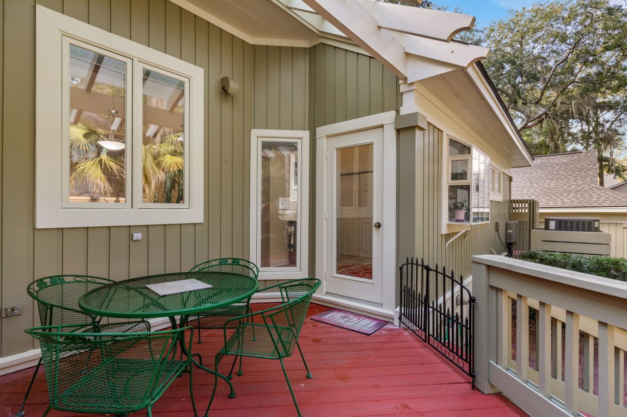 2105 Loblolly Lane Photo 18