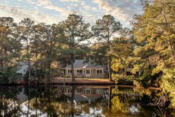 2105 Loblolly Lane photo 4