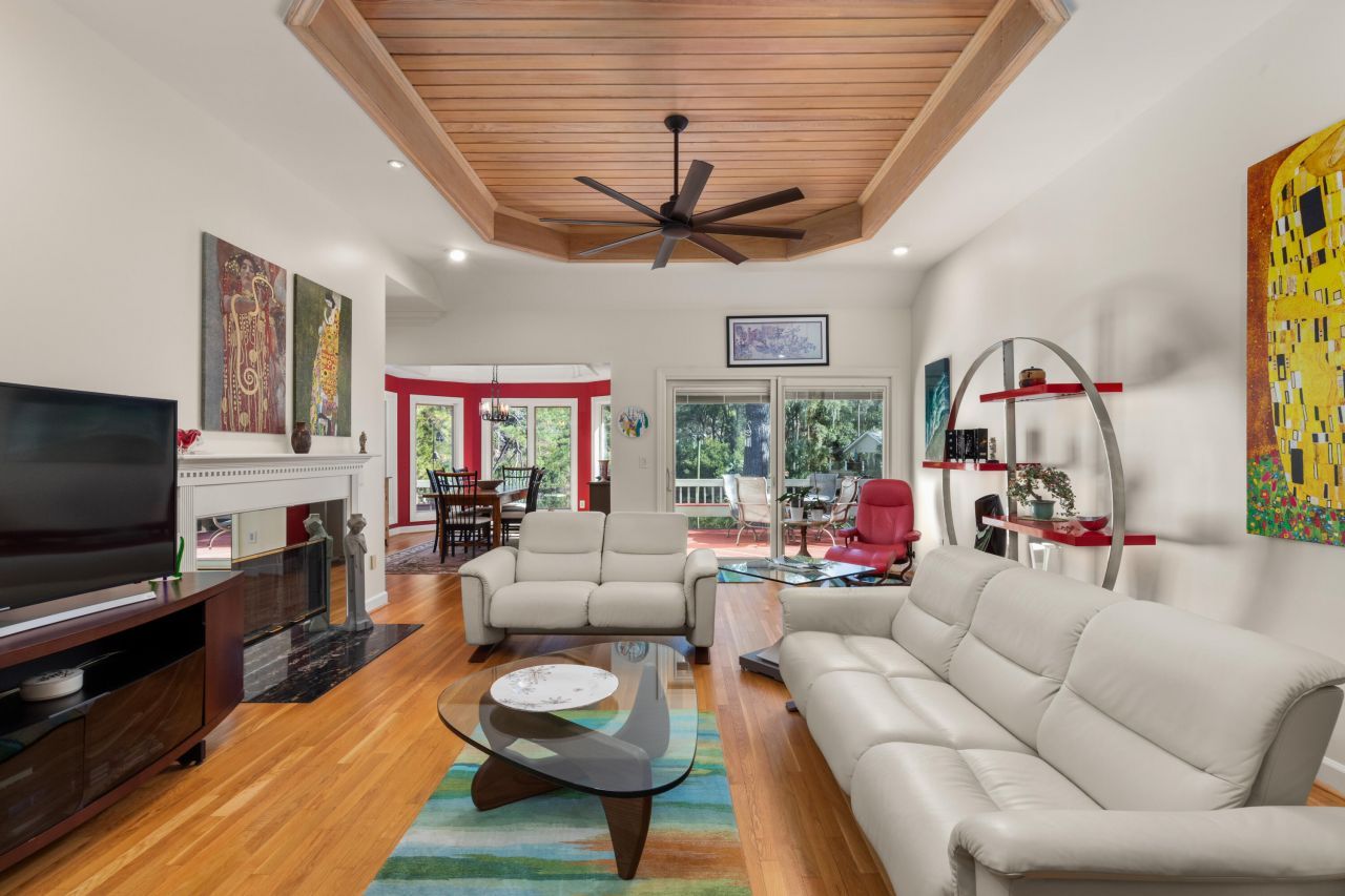 2105 Loblolly Lane Photo 25