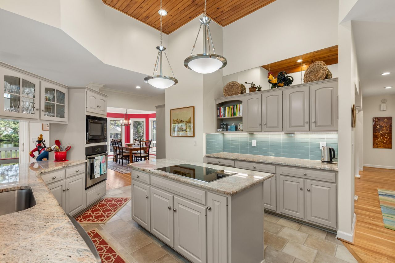 2105 Loblolly Lane Photo 41