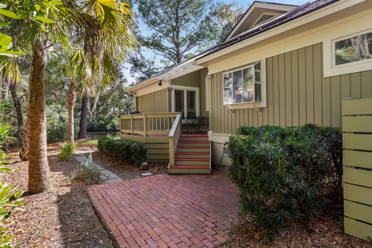 2105 Loblolly Lane Photo 9