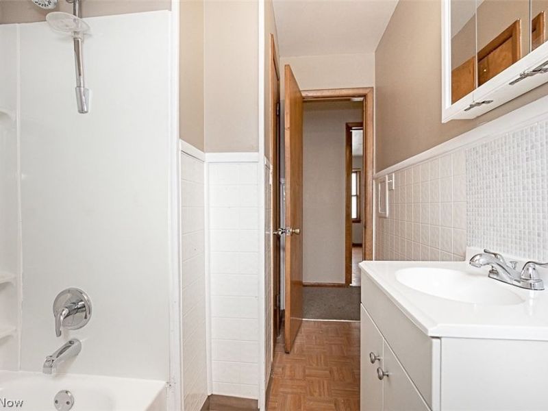 4633 Warner Road, Garfield Heights, OH 44125 Photo 21