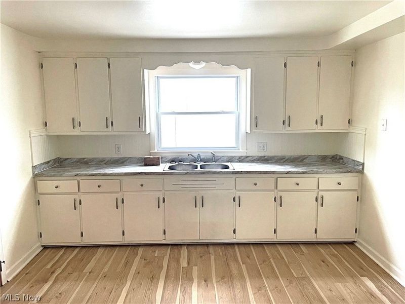 4633 Warner Road, Garfield Heights, OH 44125 Photo 23