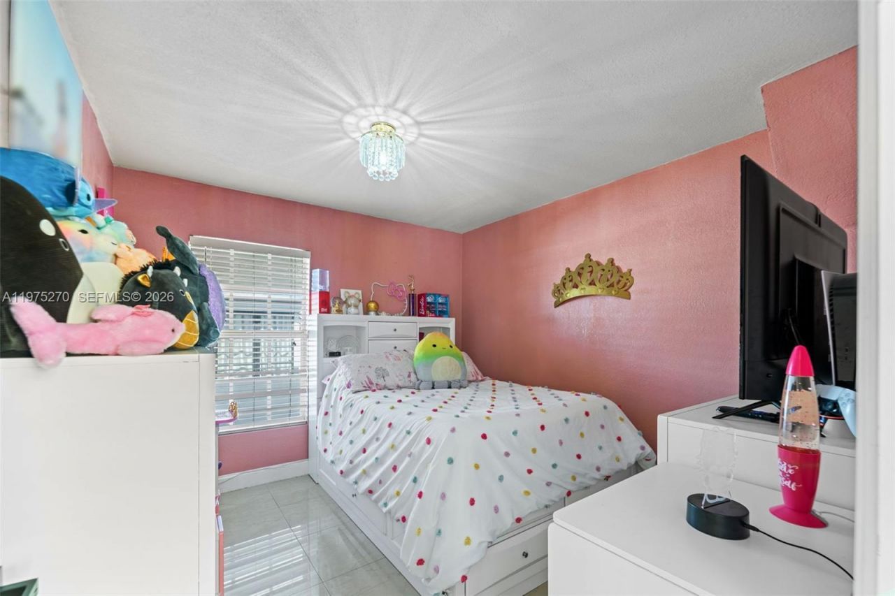 3151 NW 59th St , Miami, FL 33142 Photo