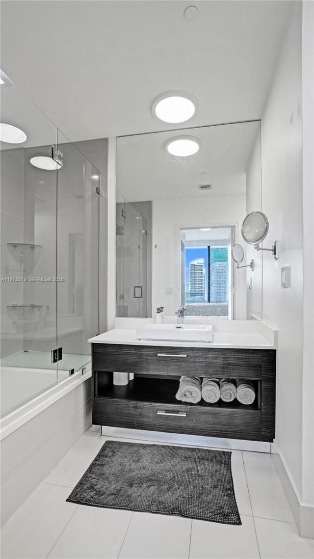 55 SW 9th St, Unit 4104, Miami, FL 33130 Photo