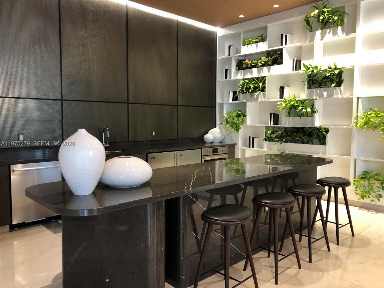 55 SW 9th St, Unit 4104, Miami, FL 33130 Photo