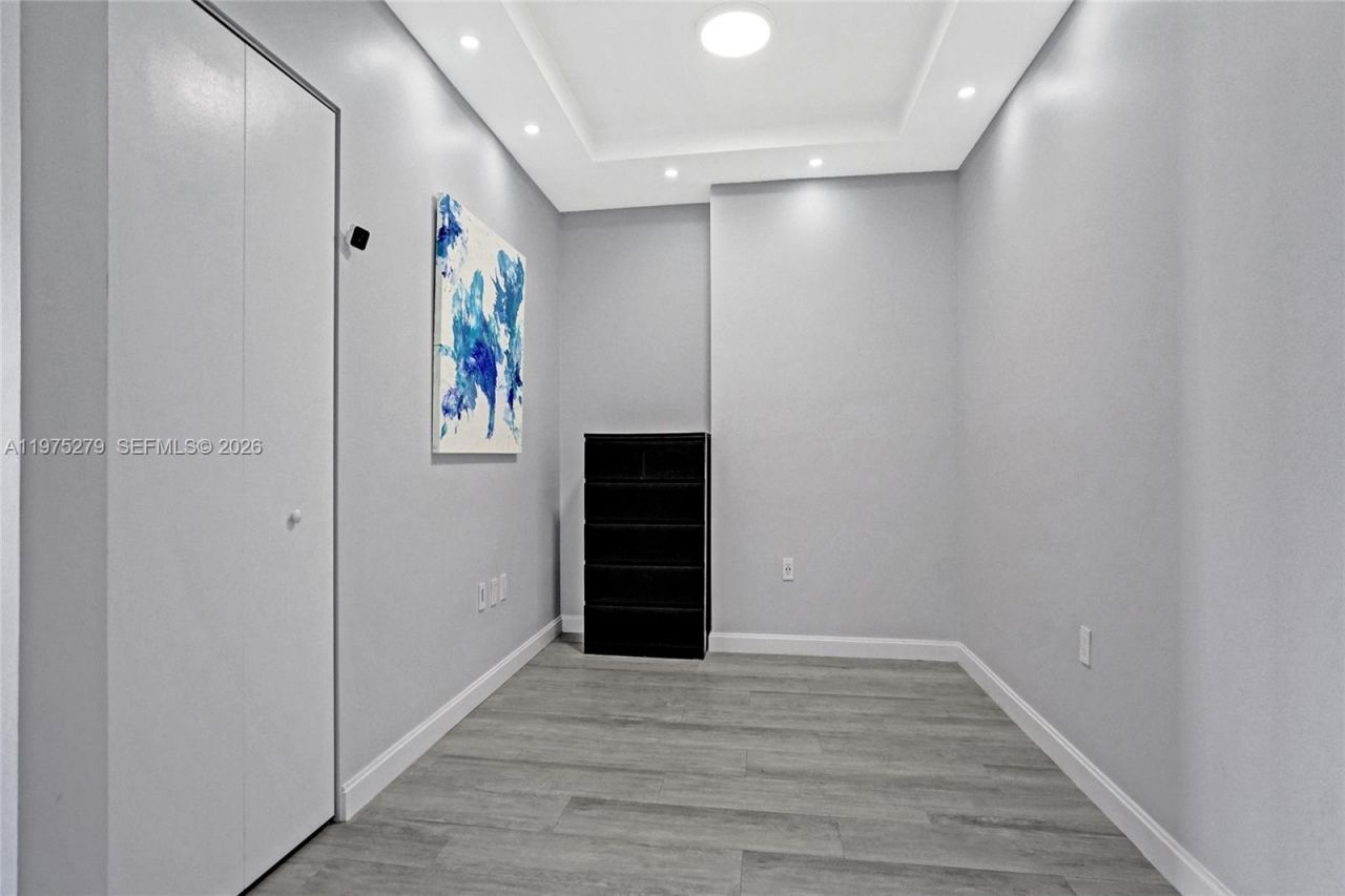 55 SW 9th St, Unit 4104, Miami, FL 33130 Photo