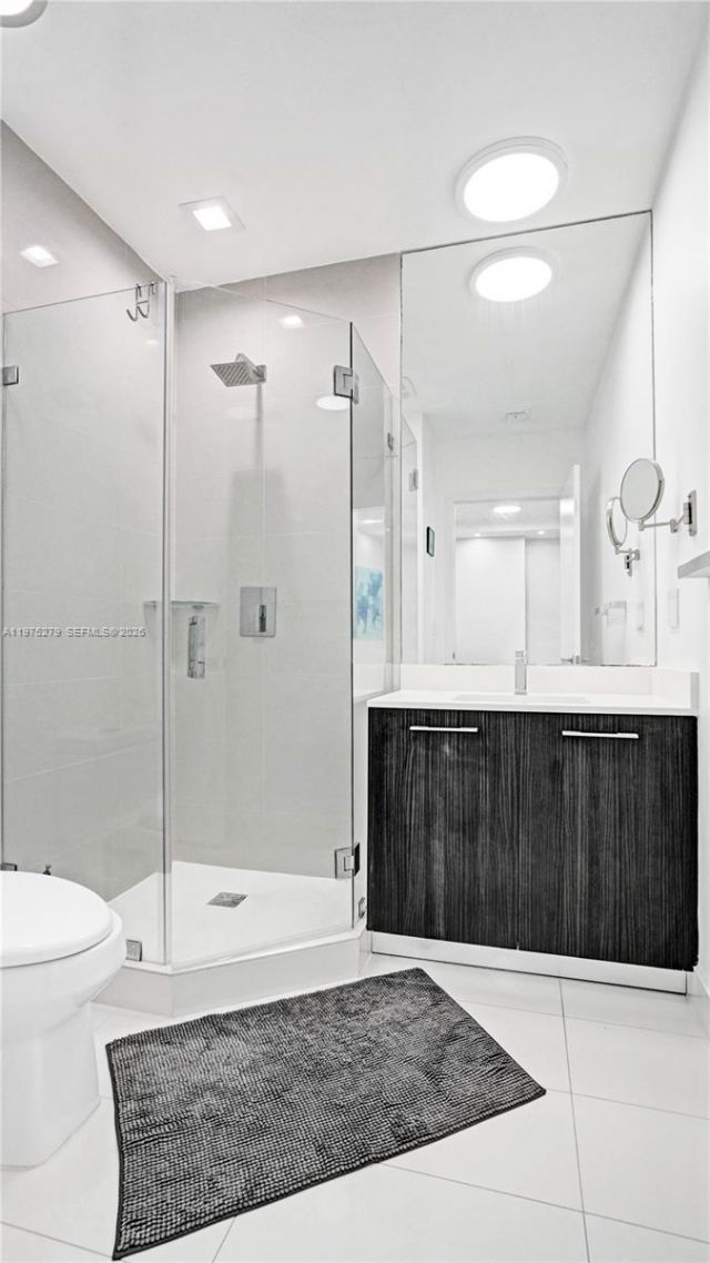 55 SW 9th St, Unit 4104, Miami, FL 33130 Photo