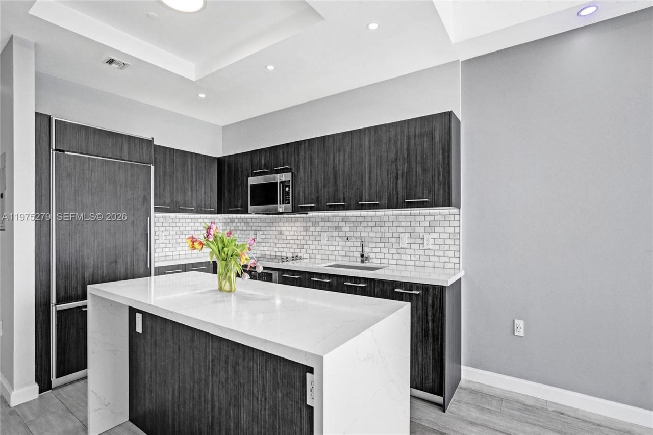 55 SW 9th St, Unit 4104, Miami, FL 33130 Photo