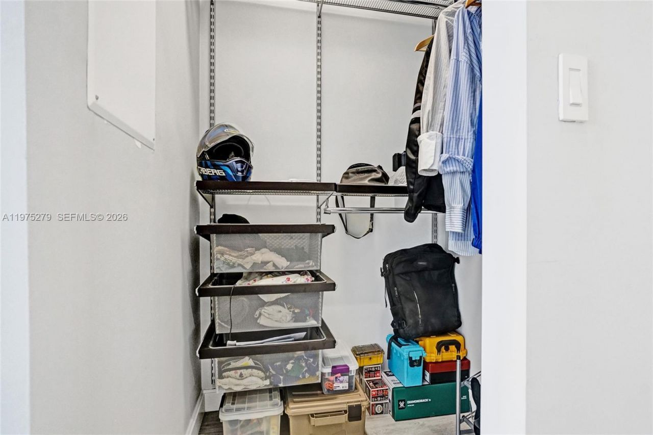 55 SW 9th St, Unit 4104, Miami, FL 33130 Photo