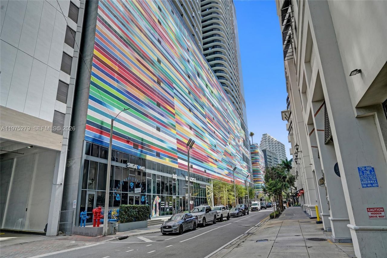 55 SW 9th St, Unit 4104, Miami, FL 33130 Photo