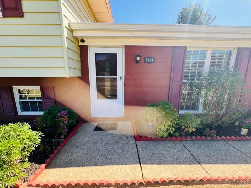 5360 Burgundy Place, Fairfield, OH 45014 Photo 8