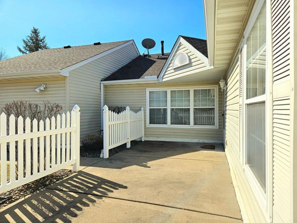 19204 Freeport Court NW, Unit 1, Elk River, MN 55330