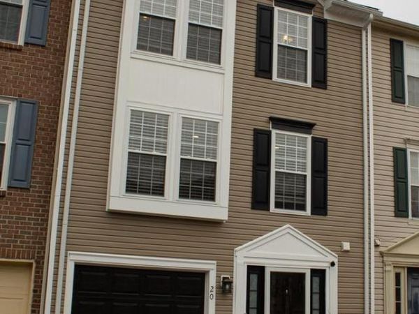 20 CLEMENS LANE, BLACKWOOD, NJ 08012