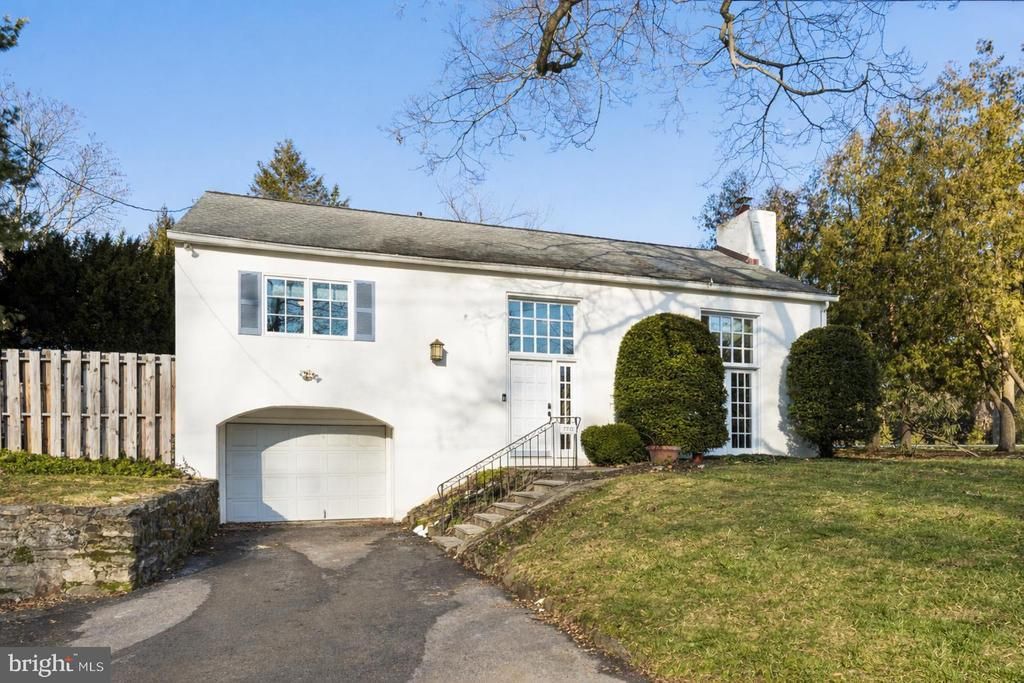 7713 Cherokee Street, Philadelphia, PA 19118 Main Photo