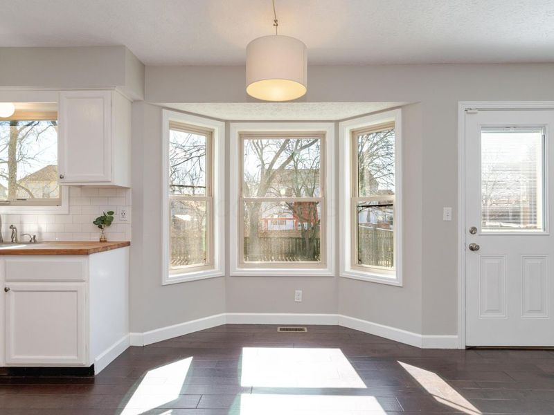 299 Sherwood Meadows Drive , Columbus, OH 43230 Photo 13