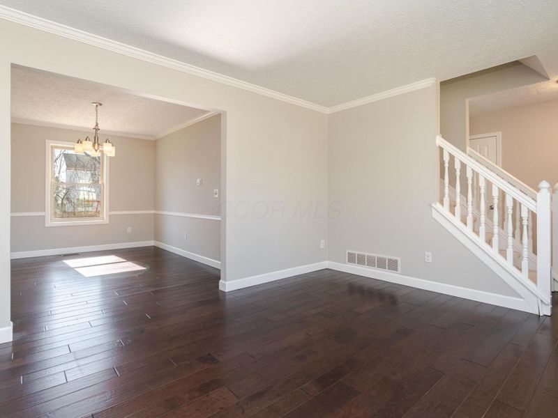 299 Sherwood Meadows Drive , Columbus, OH 43230 Photo 3