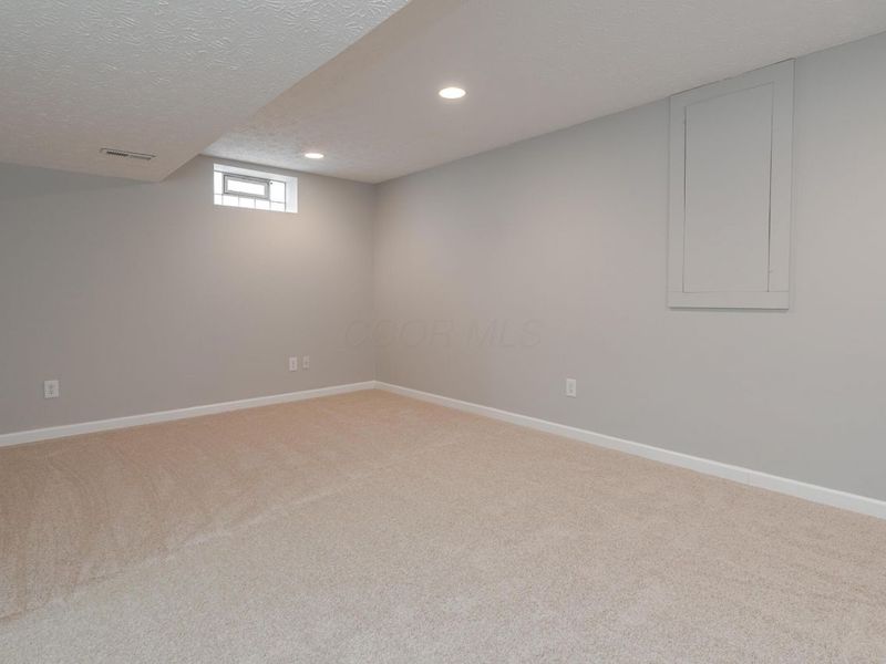 299 Sherwood Meadows Drive , Columbus, OH 43230 Photo 31