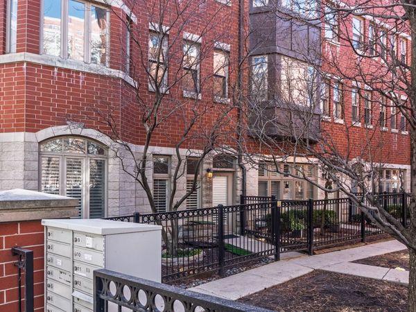 Unit 7G, Chicago, IL 60616