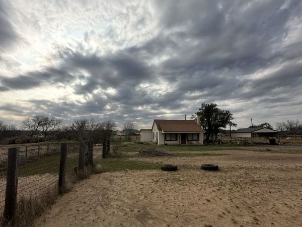 86 Fm 478, Floresville, TX 78114