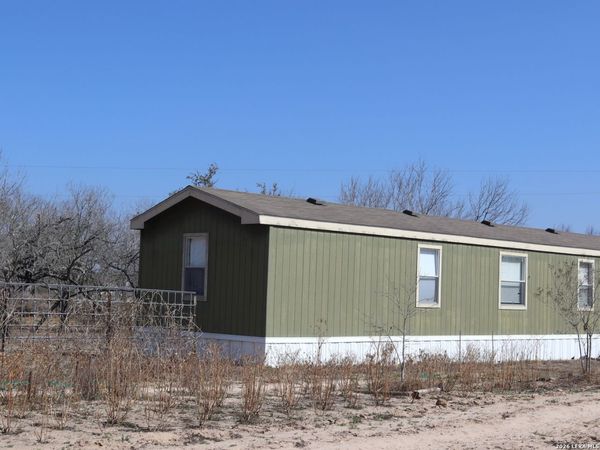 1580 Rendon, Poteet, TX 78065